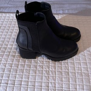 Chelsea style short boots. Black. Size 7.5